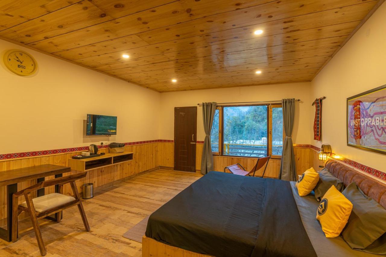 The Hosteller Tirthan Valley Gushaini Exteriér fotografie