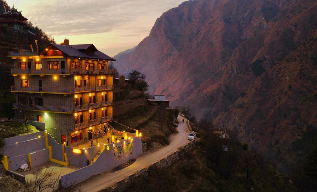 The Hosteller Tirthan Valley Gushaini Exteriér fotografie